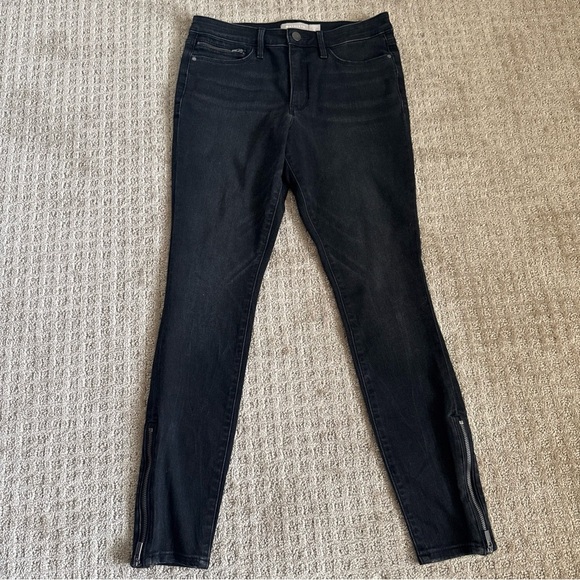 Athleta Black  Sculptek Ultra Skinny Jeans size 8 ankle zip - Picture 1 of 11